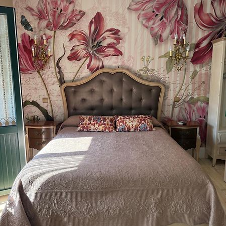 Hostal Boutique Puerta Del Sol Torrelavega Eksteriør billede