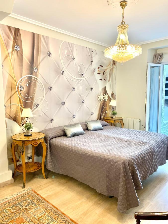 Hostal Boutique Puerta Del Sol Torrelavega Eksteriør billede