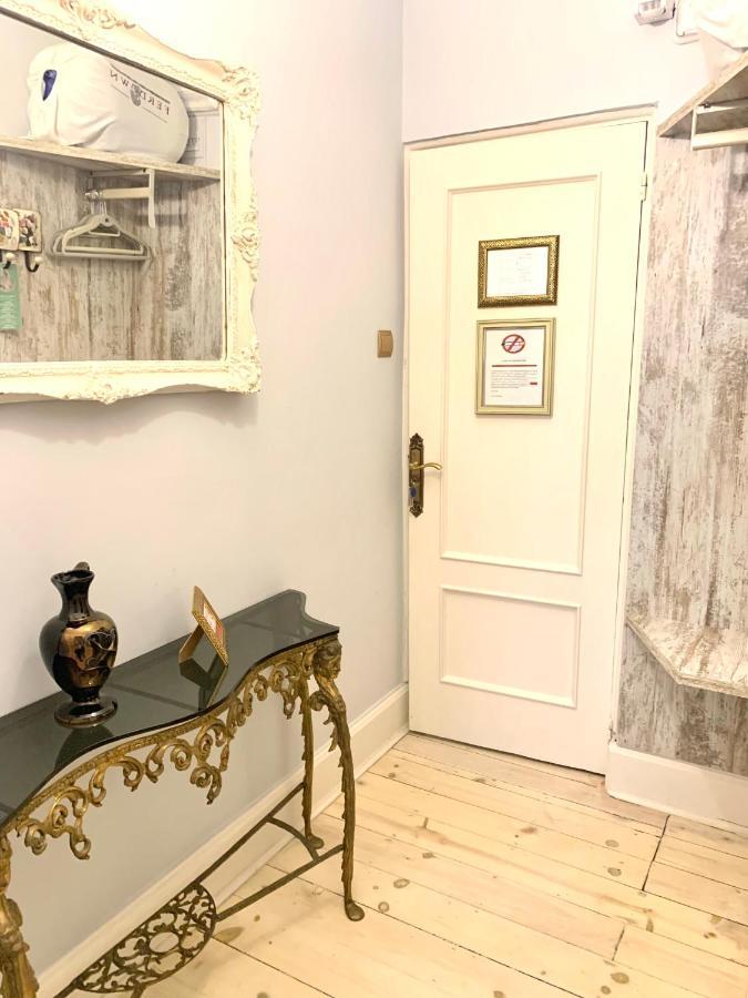 Hostal Boutique Puerta Del Sol Torrelavega Eksteriør billede