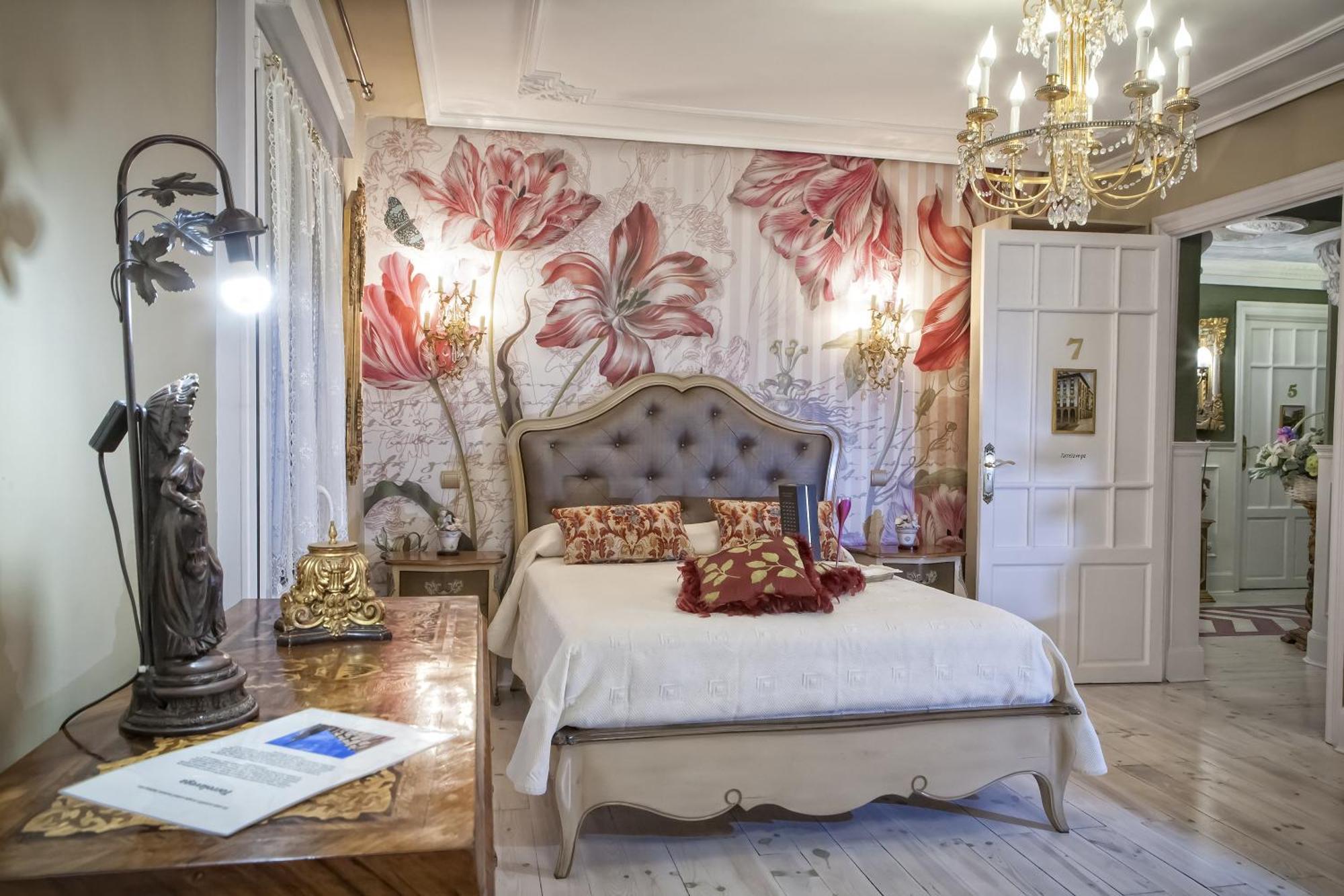 Hostal Boutique Puerta Del Sol Torrelavega Værelse billede