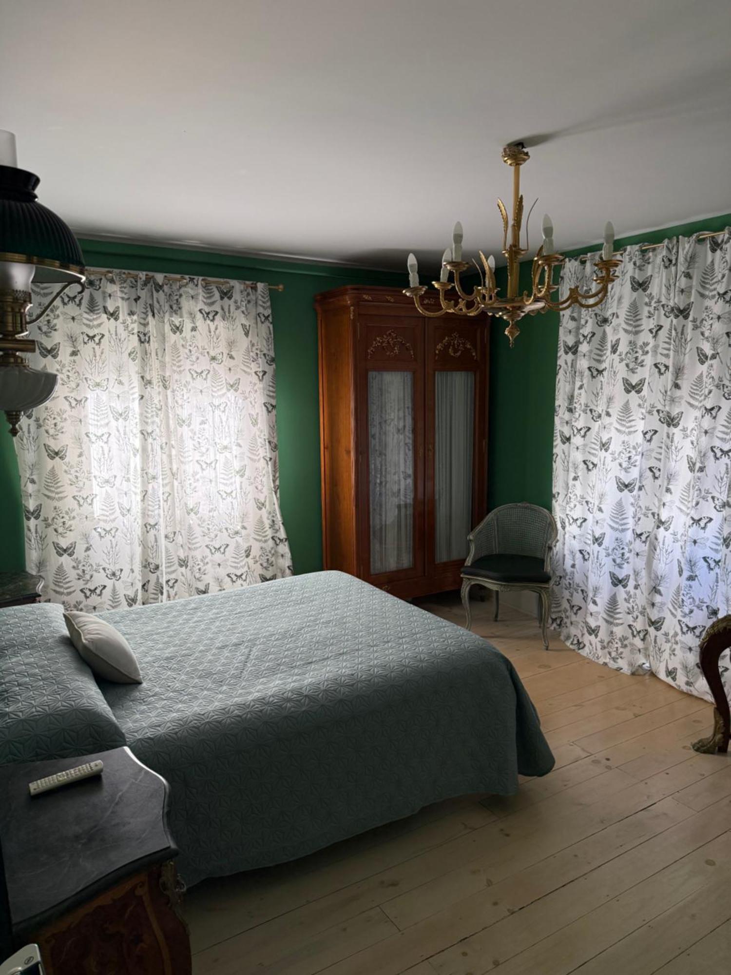 Hostal Boutique Puerta Del Sol Torrelavega Eksteriør billede
